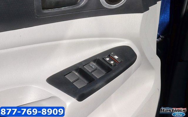 Used 2015 Toyota Tacoma TRD Pro image 11