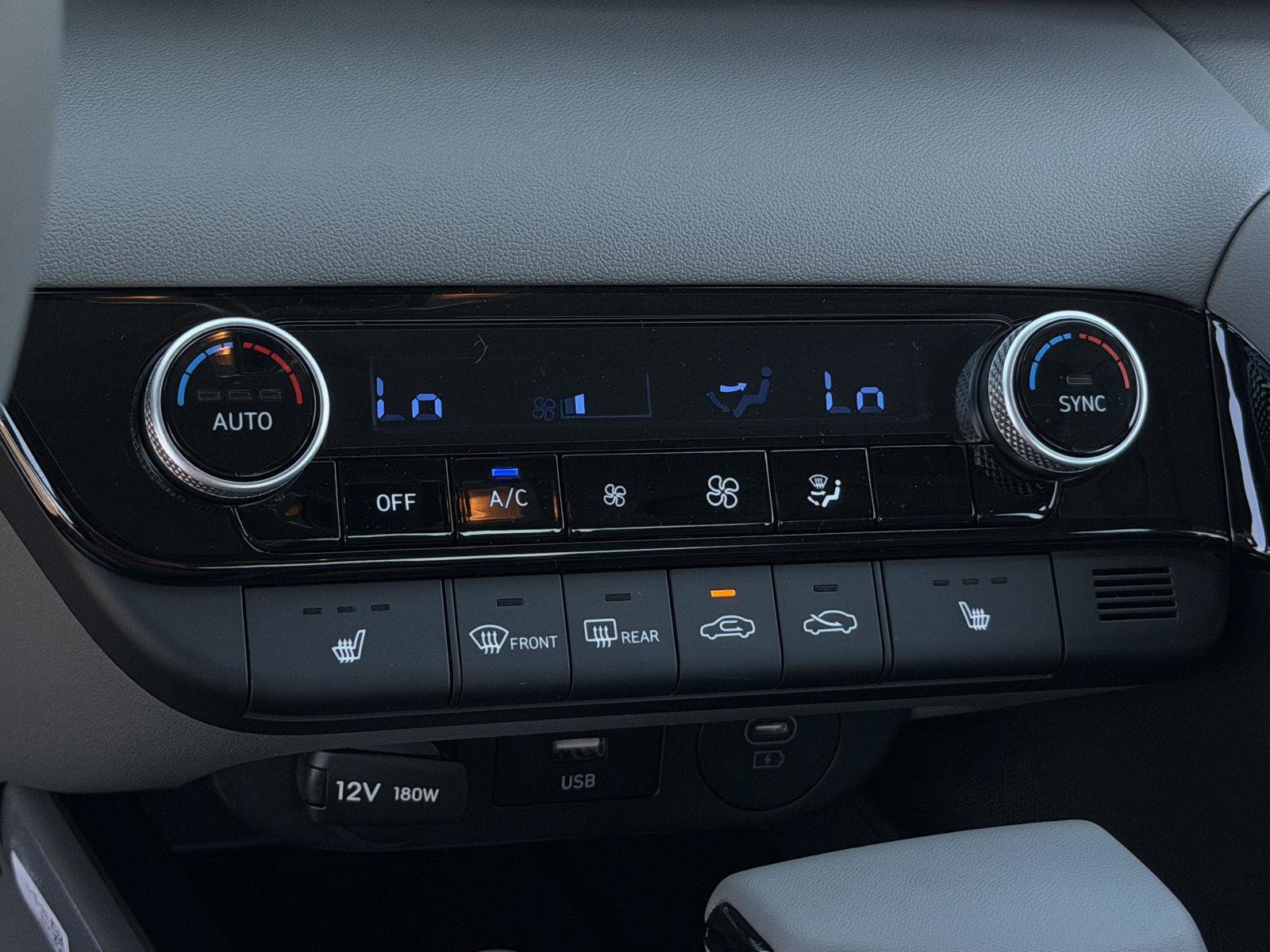 New 2026 Hyundai Elantra SEL Sport FWD image 14