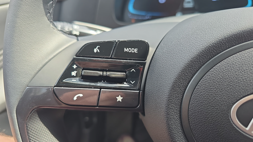 New 2026 Hyundai Elantra Sport FWD image 14