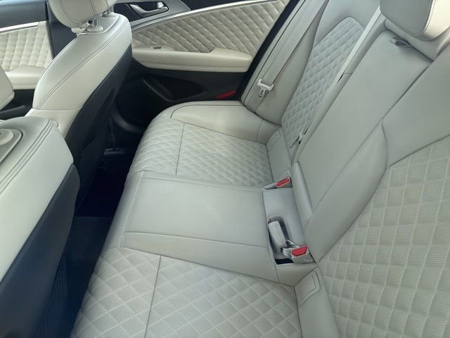 Used 2022 Genesis G70 3.3T w/ Sport Prestige Package image 8