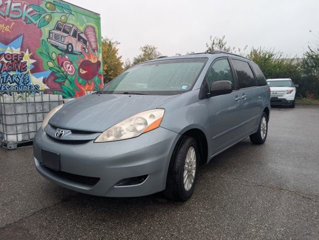 Used 2009 Toyota Sienna LE image 4