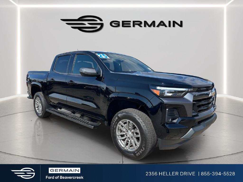 Used 2025 Chevrolet Colorado LT w/ LT Convenience Package AWD/4WD image 2
