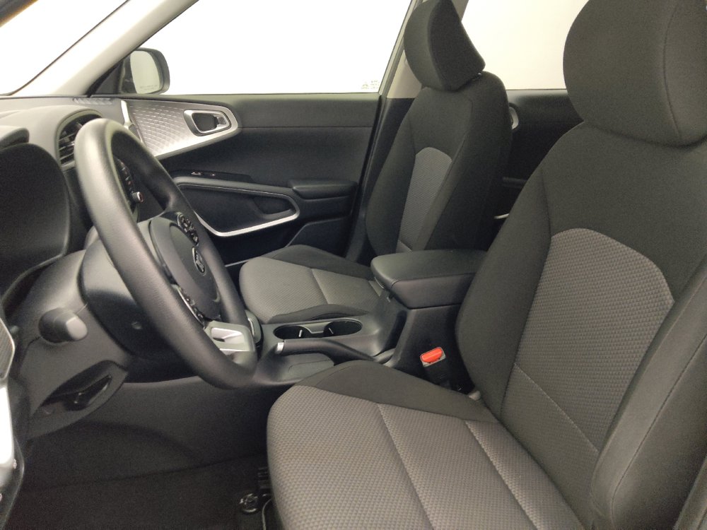 Used 2020 Kia Soul LX FWD image 17