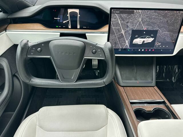 Used 2022 Tesla Model S AWD/4WD image 17