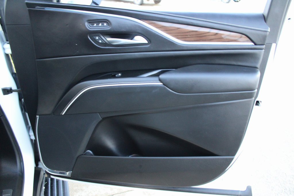 Used 2023 Cadillac Escalade Sport Platinum image 28