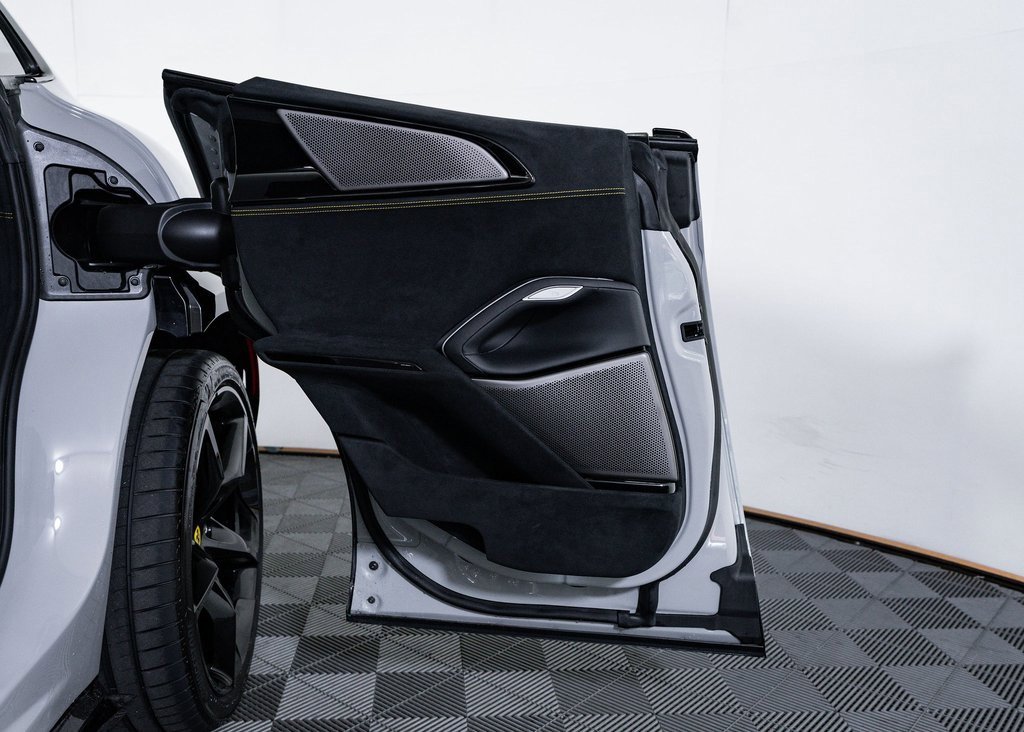 Certified 2025 Ferrari Purosangue image 23