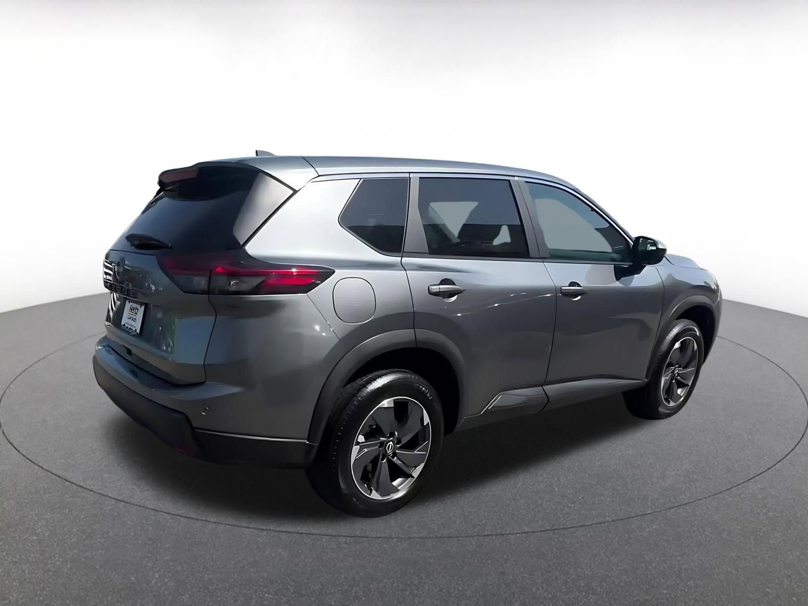 Used 2025 Nissan Rogue SV FWD image 14