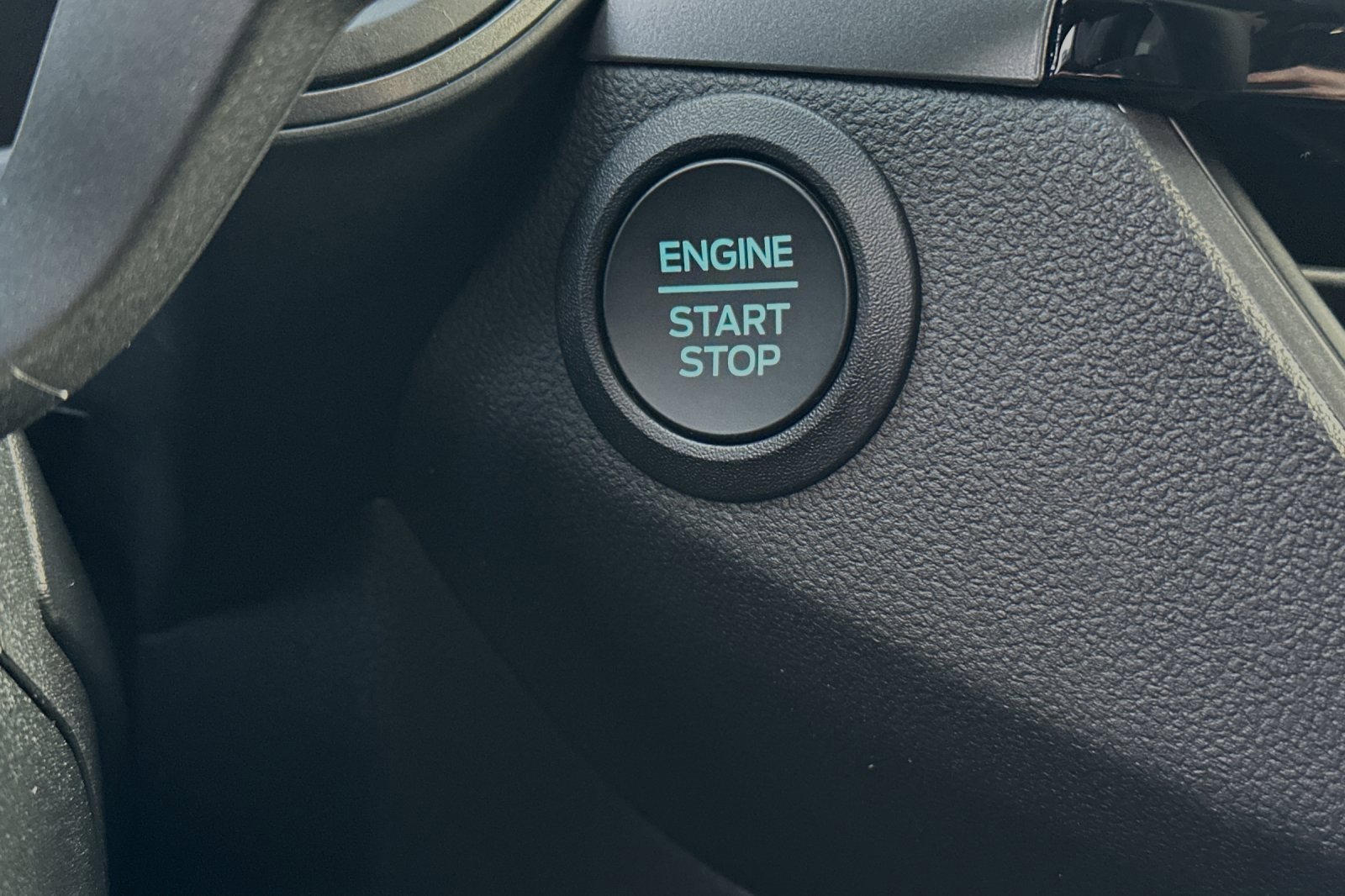 Used 2025 Ford Escape Active image 20