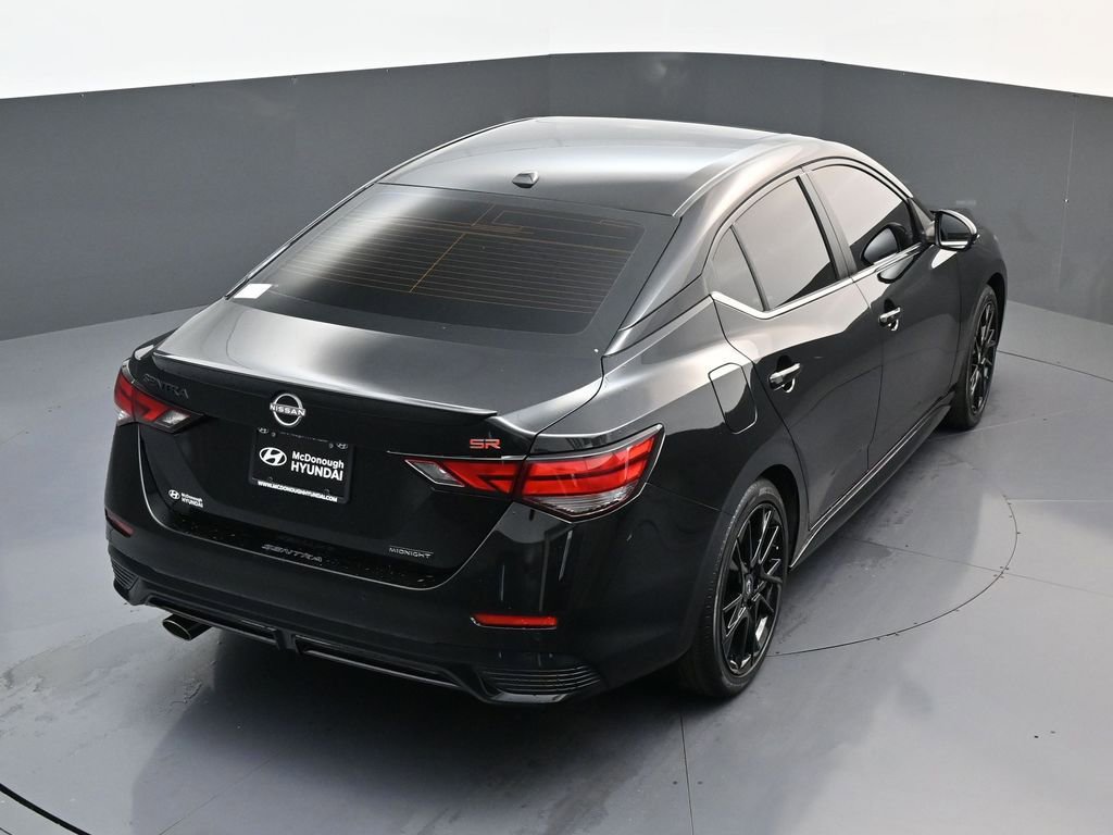 Used 2025 Nissan Sentra SR w/ SR Premium Package FWD image 16