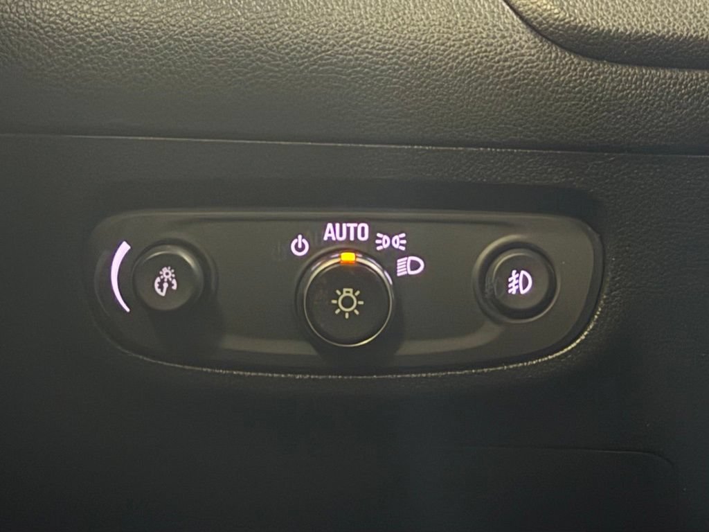Used 2020 Buick Encore GX Preferred FWD image 14
