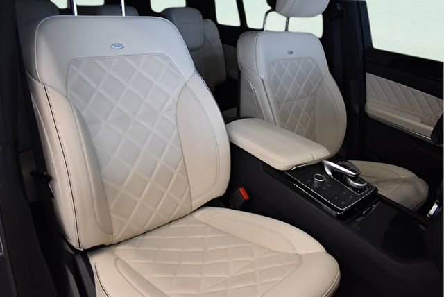 Used 2018 Mercedes-Benz GLS 550 4MATIC image 6