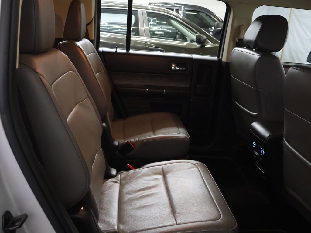 Used 2018 Ford Flex SEL w/ Equipment Group 202A AWD/4WD image 13