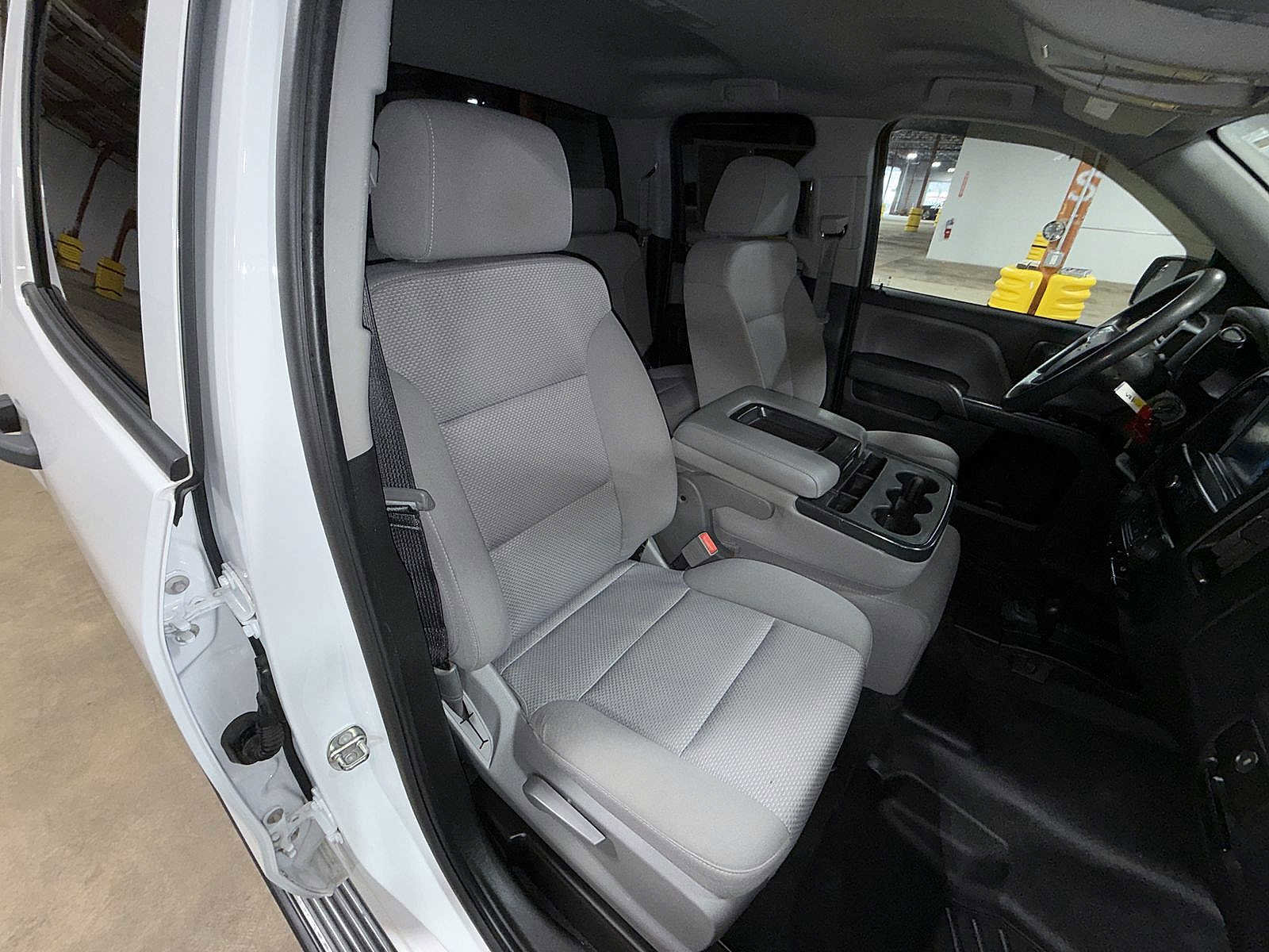 Used 2018 Chevrolet Silverado 1500 Custom w/ Custom Value Package image 16