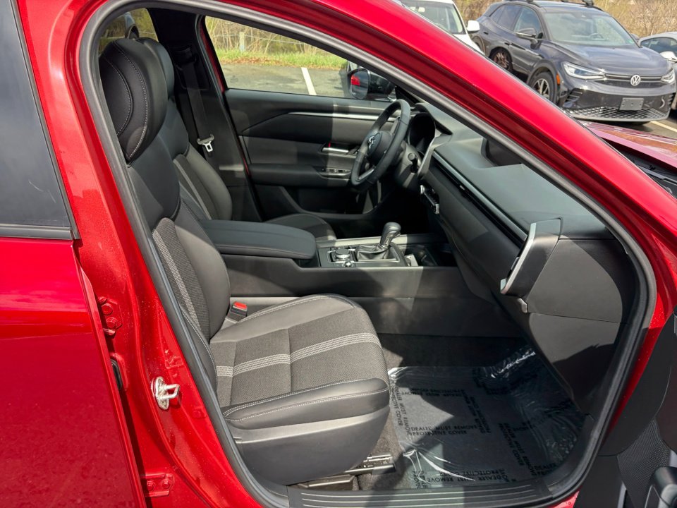 Certified 2025 MAZDA CX-50 AWD 2.5 S w/ Weather Package image 28