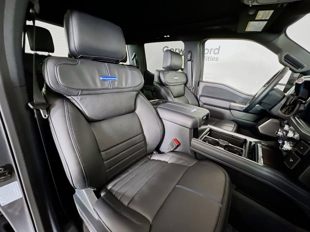 New 2026 Ford F250 Platinum image 17