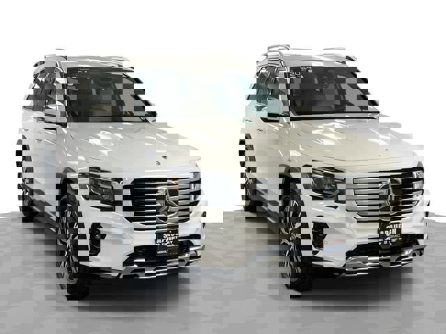 Used 2024 Mercedes-Benz GLB 250 4MATIC image 1