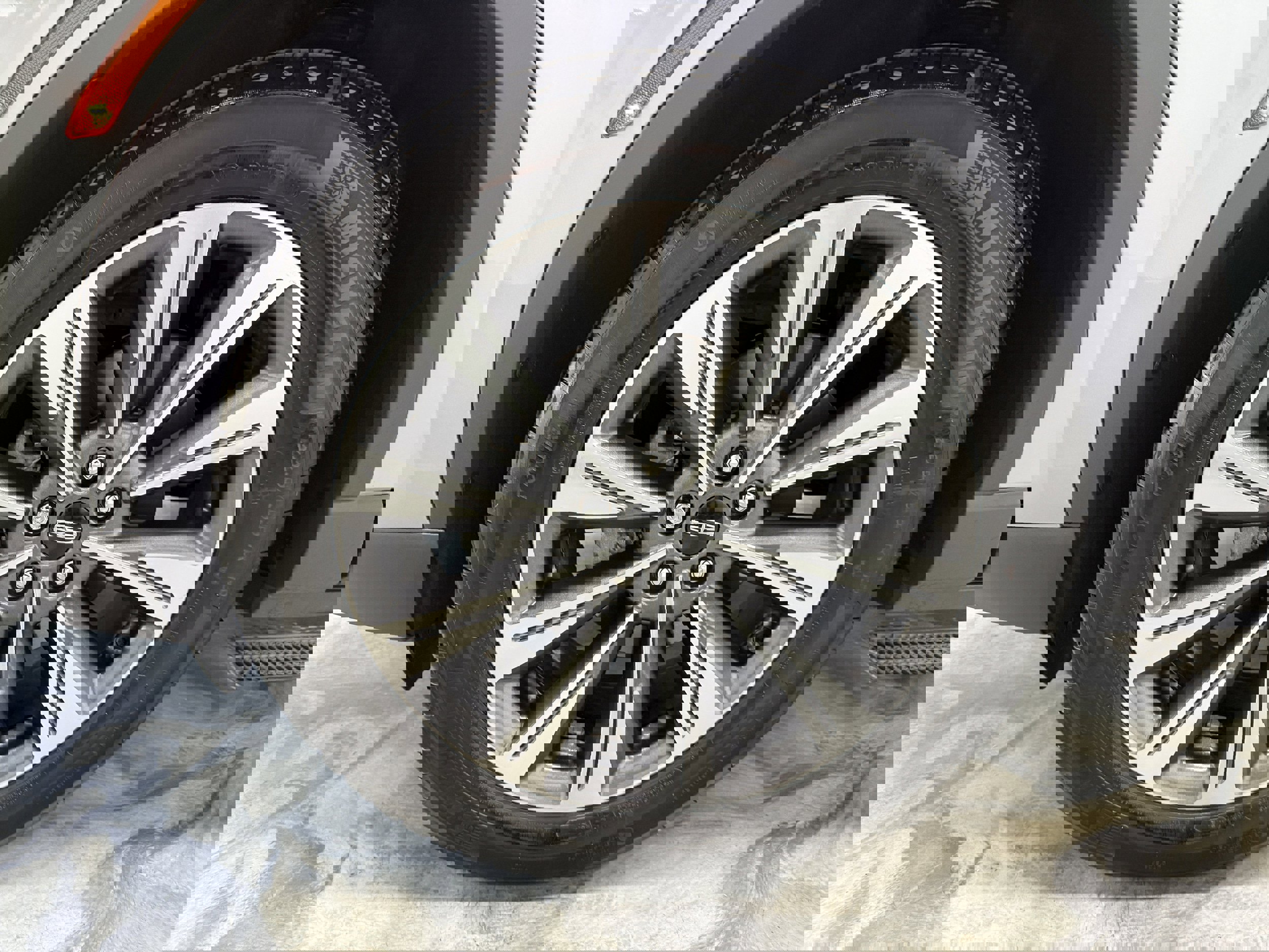 Used 2021 Lincoln Corsair Reserve w/ Elements Package image 30