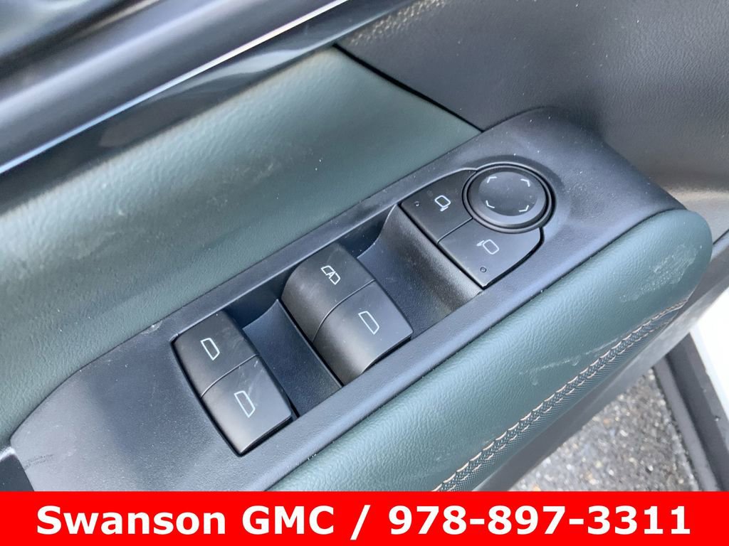 New 2026 GMC Terrain AT4 w/ Technology Package II image 23