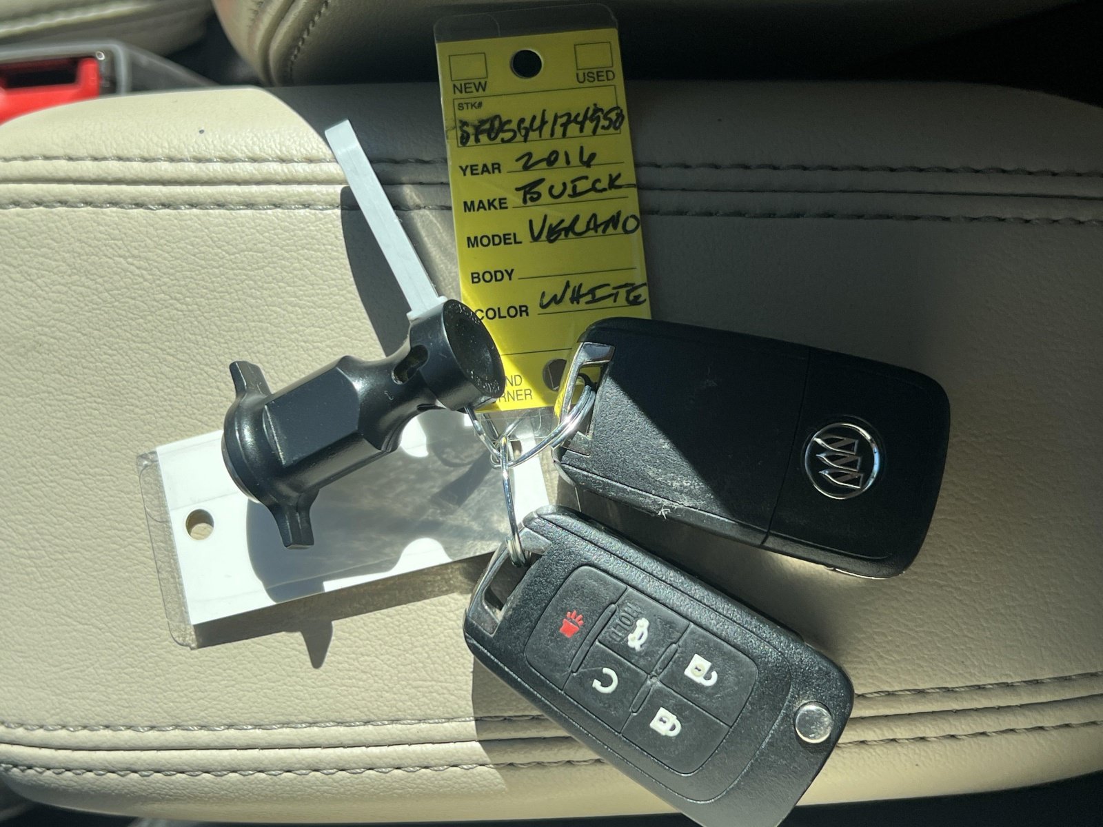 Used 2016 Buick Verano Leather w/ Experience Buick Package FWD image 32