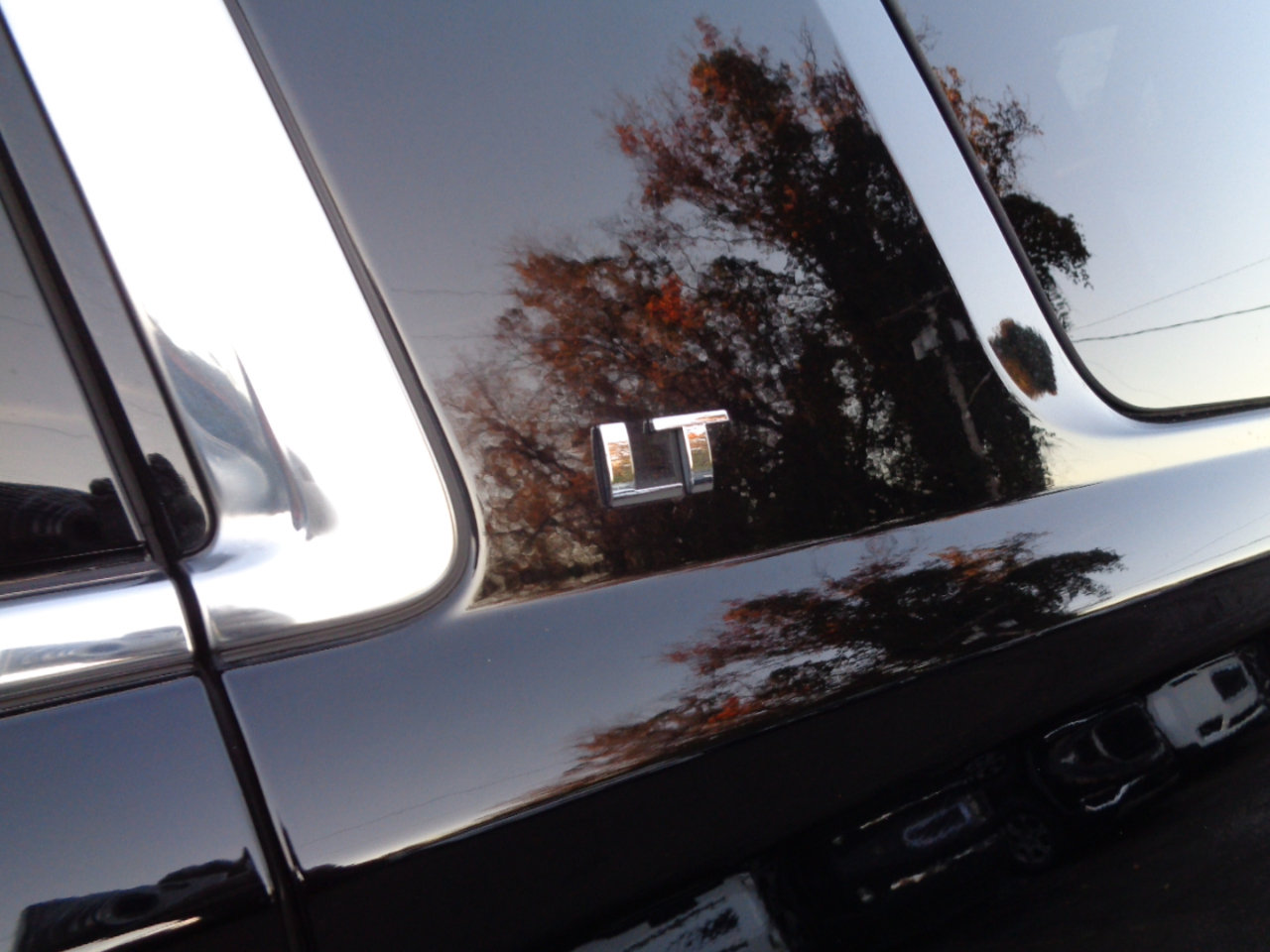 Used 2019 Chevrolet Tahoe LT image 12