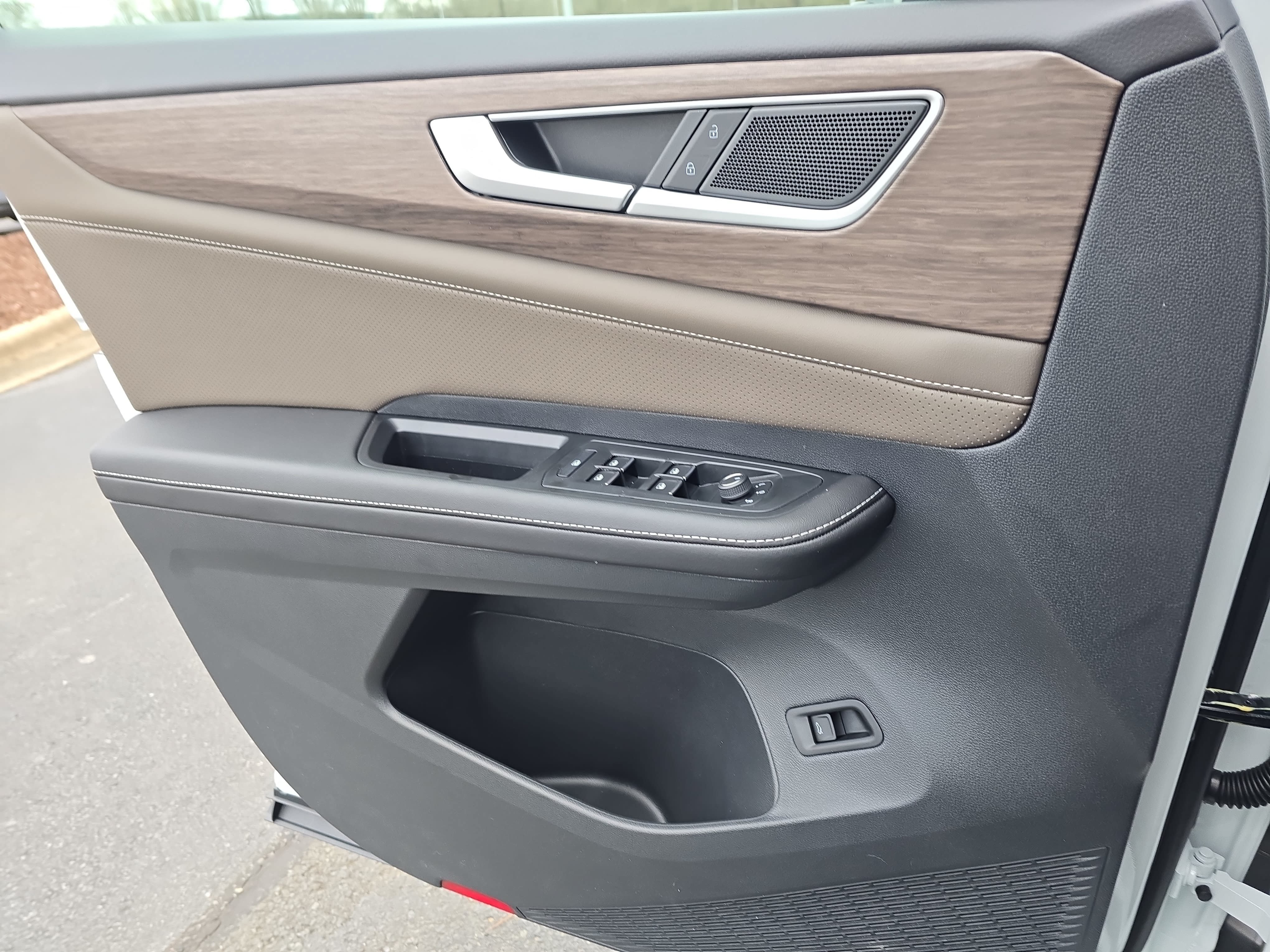 New 2026 Volkswagen Atlas SEL AWD/4WD image 28