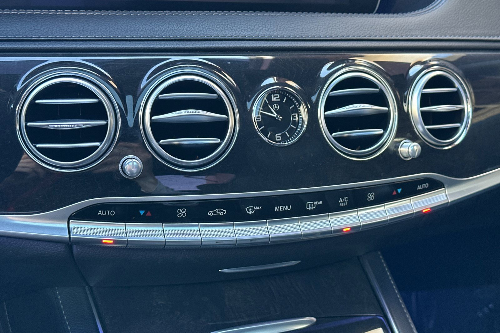 Used 2018 Mercedes-Benz S 450 Sedan image 28