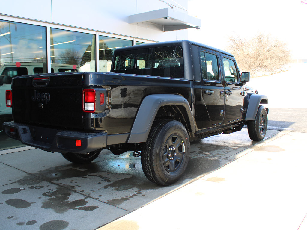 New 2026 Jeep Gladiator Sport image 8