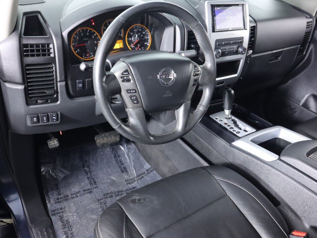 Used 2014 Nissan Titan PRO-4X AWD/4WD image 9