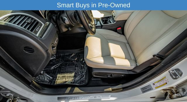 Used 2017 Chrysler 300 C w/ Light Group AWD/4WD image 21