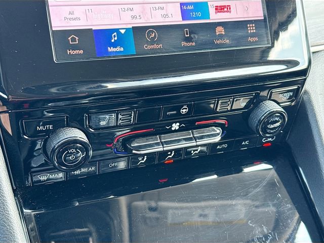 Used 2022 Jeep Grand Cherokee L Limited image 17