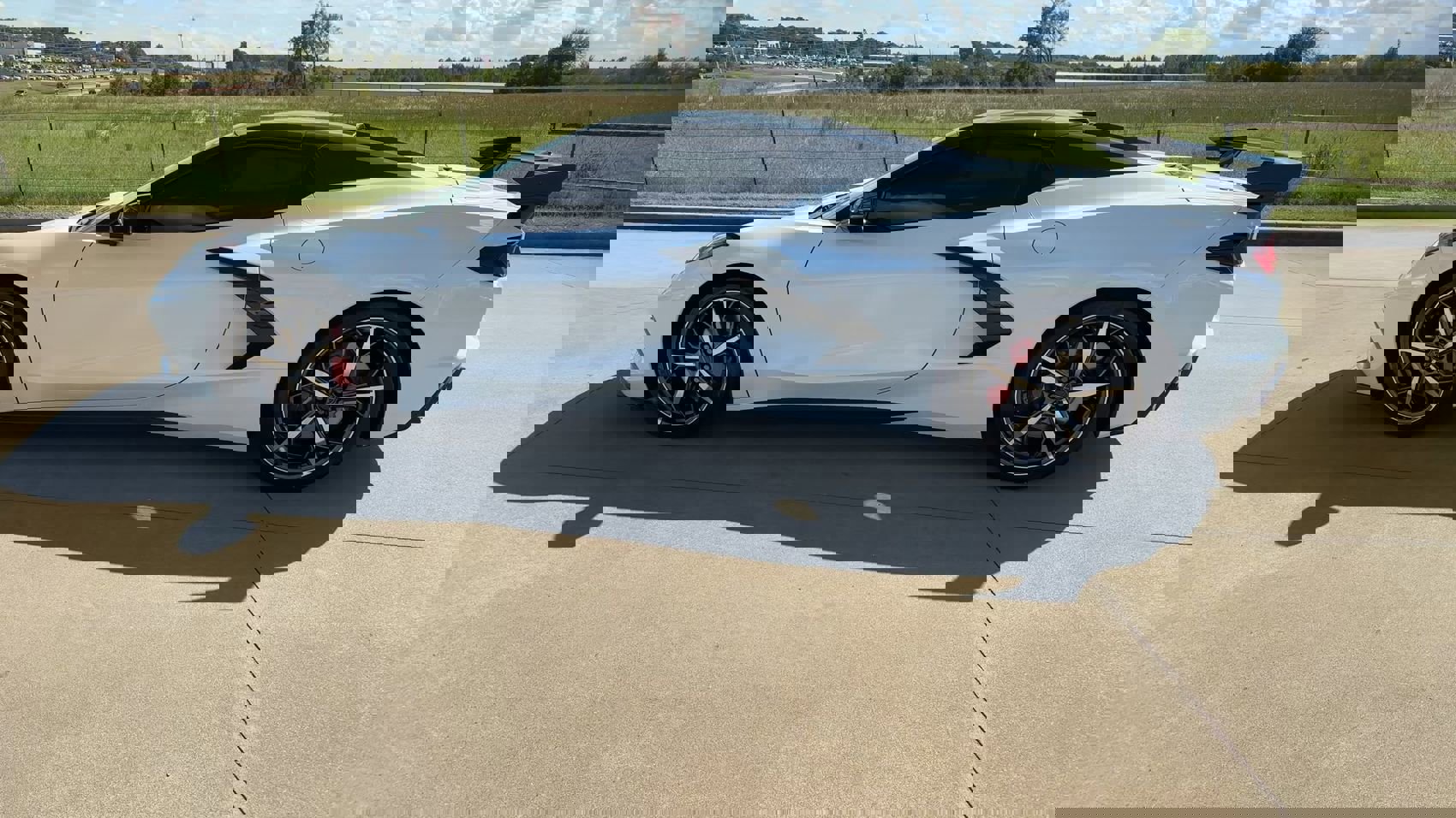 Used 2022 Chevrolet Corvette Stingray Premium Conv w/ Z51 Performance Package image 6