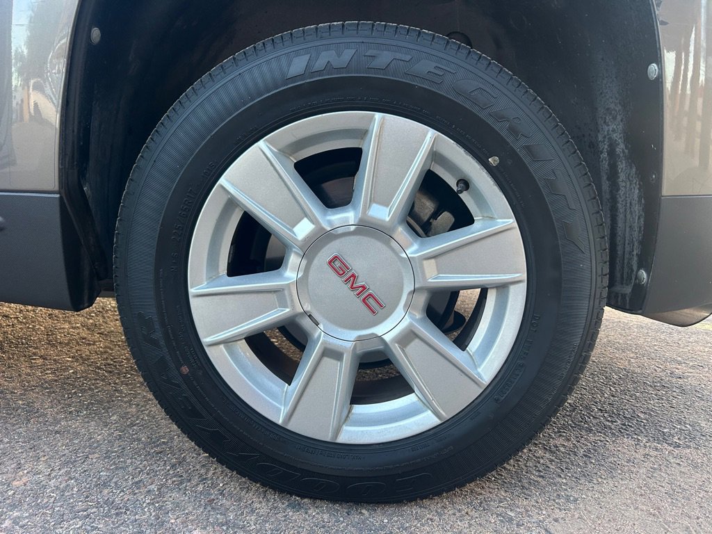 Used 2011 GMC Terrain SLE image 10