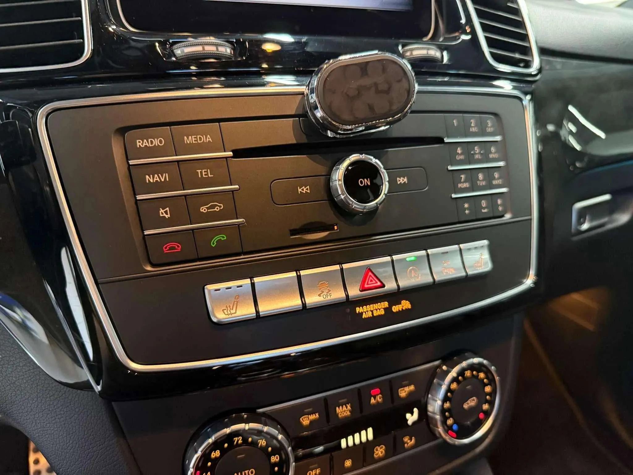 Used 2019 Mercedes-Benz GLE 400 4MATIC image 21