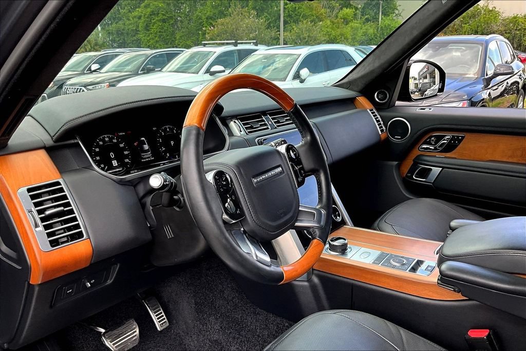 Used 2021 Land Rover Range Rover P525 Westminster Edition LWB AWD/4WD image 17