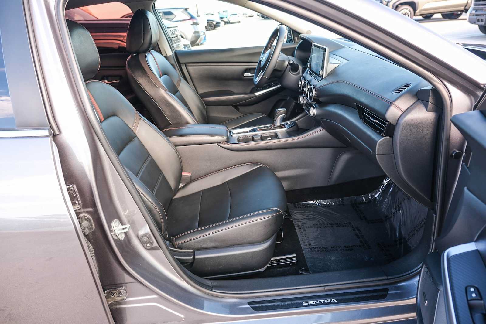 Used 2020 Nissan Sentra SR w/ Premium Package FWD image 18