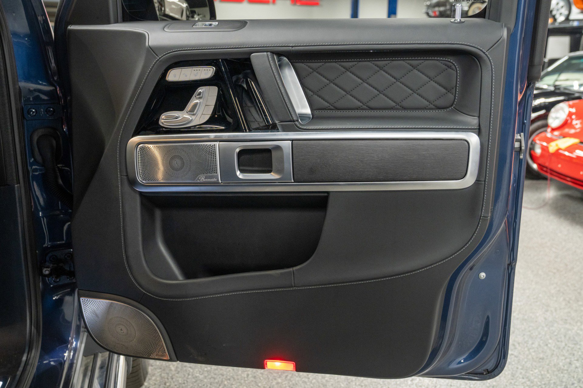 Used 2025 Mercedes-Benz G 550 image 42