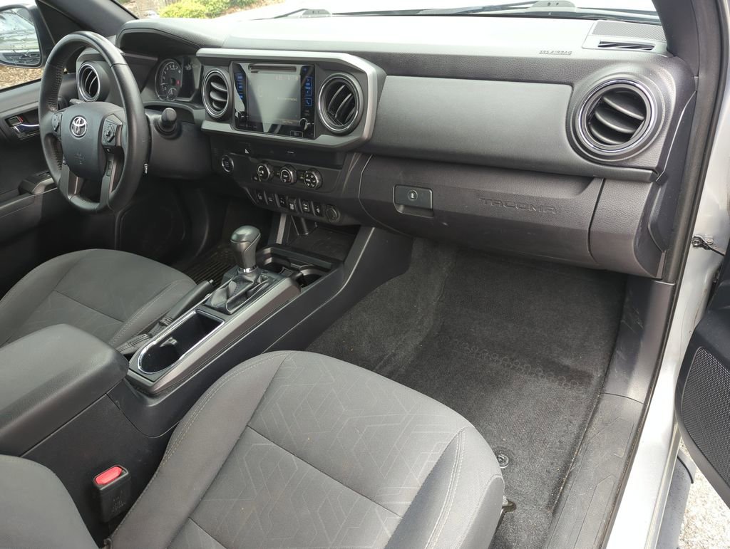 Used 2019 Toyota Tacoma TRD Sport w/ Technology Package RWD image 21