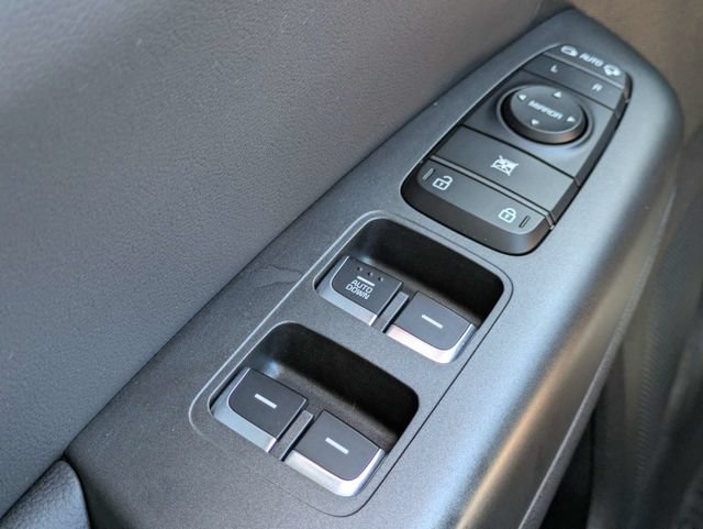Used 2022 Kia Sportage Nightfall Edition FWD image 23