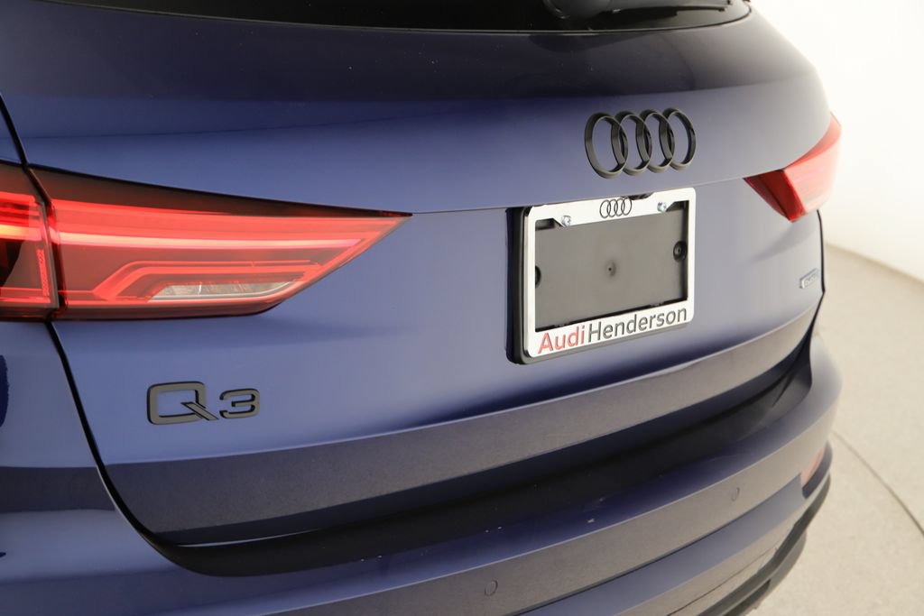 Certified 2025 Audi Q3 2.0T Premium Plus w/ Premium Plus Package AWD/4WD image 36