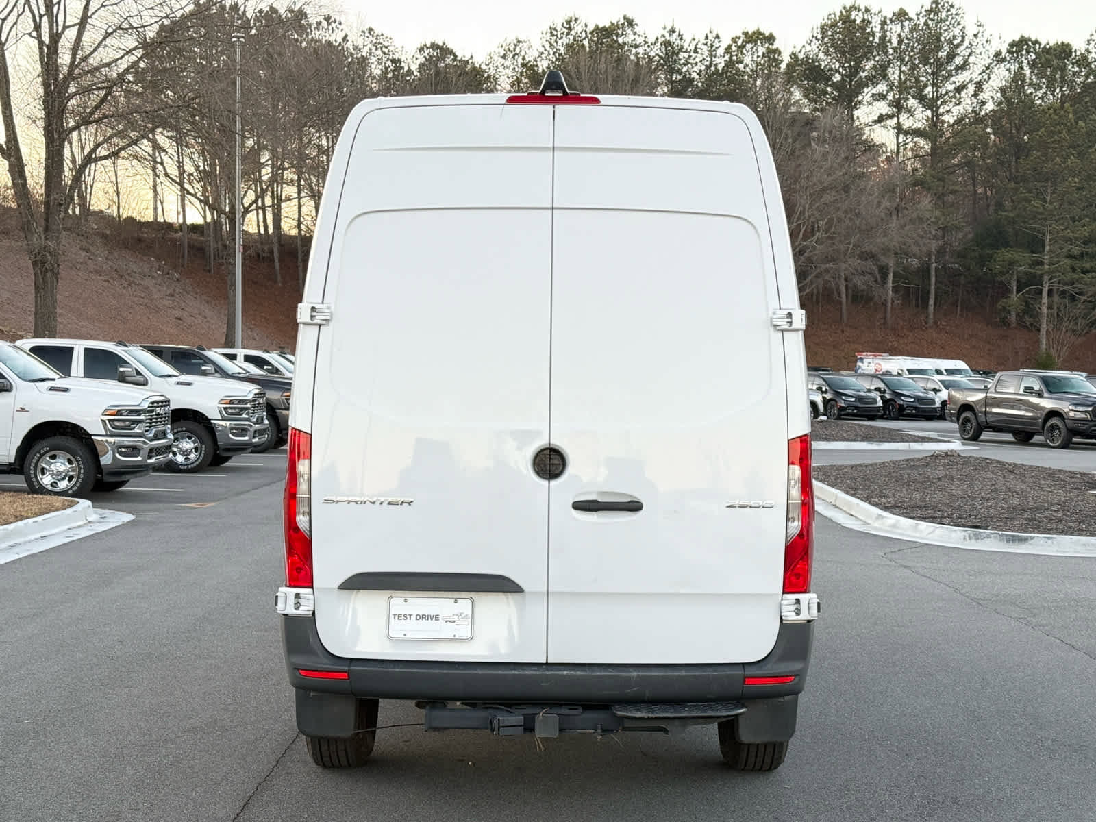 Used 2025 Mercedes-Benz Sprinter 2500 image 4