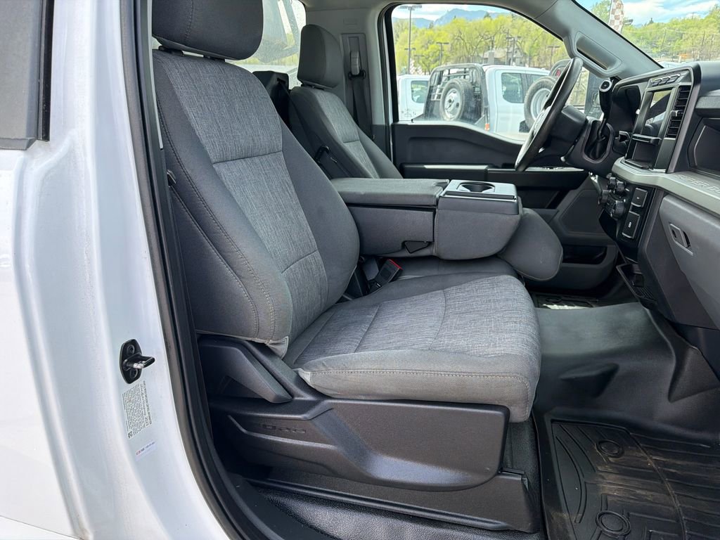 Used 2023 Ford F550 4x4 Regular Cab Super Duty image 21