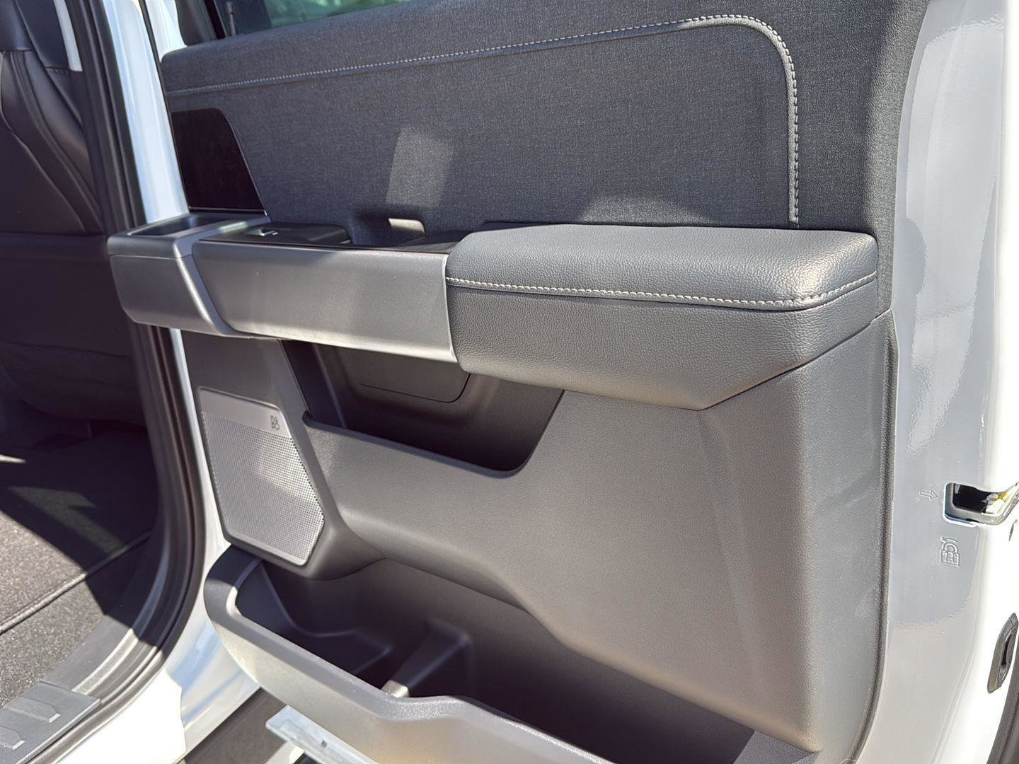 New 2026 Ford F250 Lariat w/ Chrome Package image 11