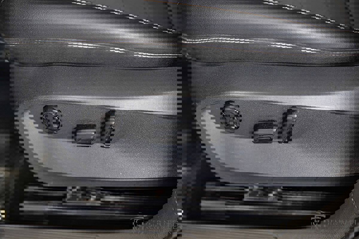 Used 2022 Volkswagen Taos SE image 21