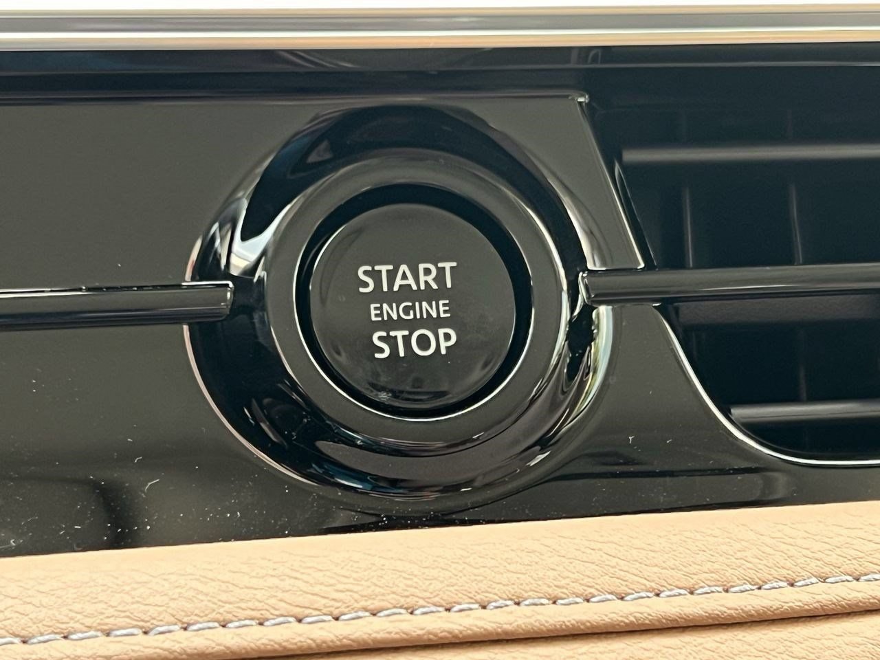 New 2027 INFINITI QX80 Luxe RWD image 18