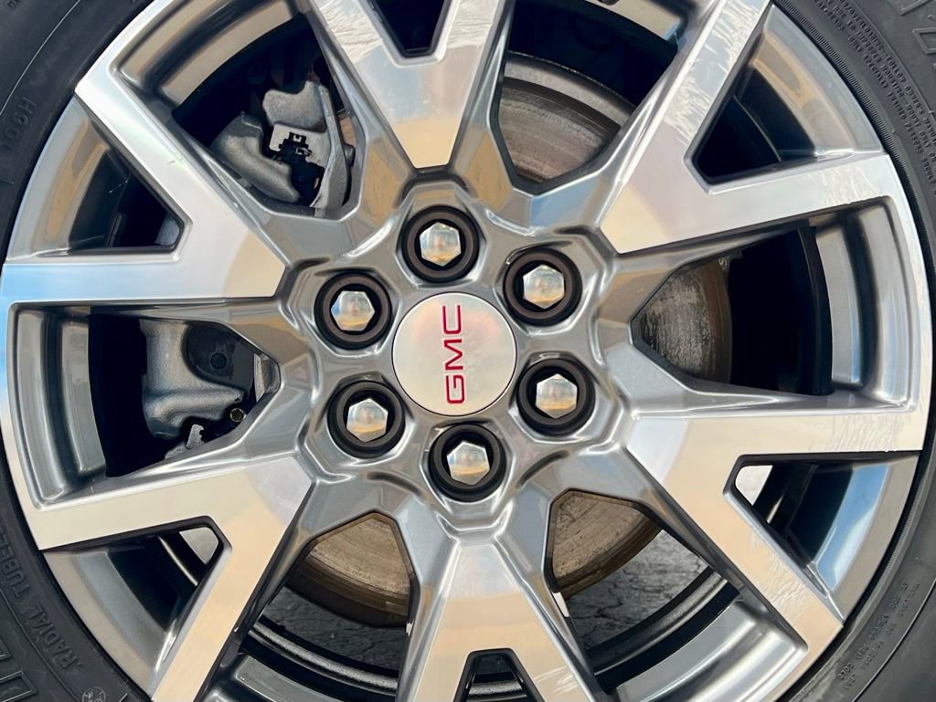 Used 2023 GMC Acadia SLT image 11