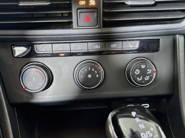 Used 2024 Volkswagen Jetta Sport FWD image 17