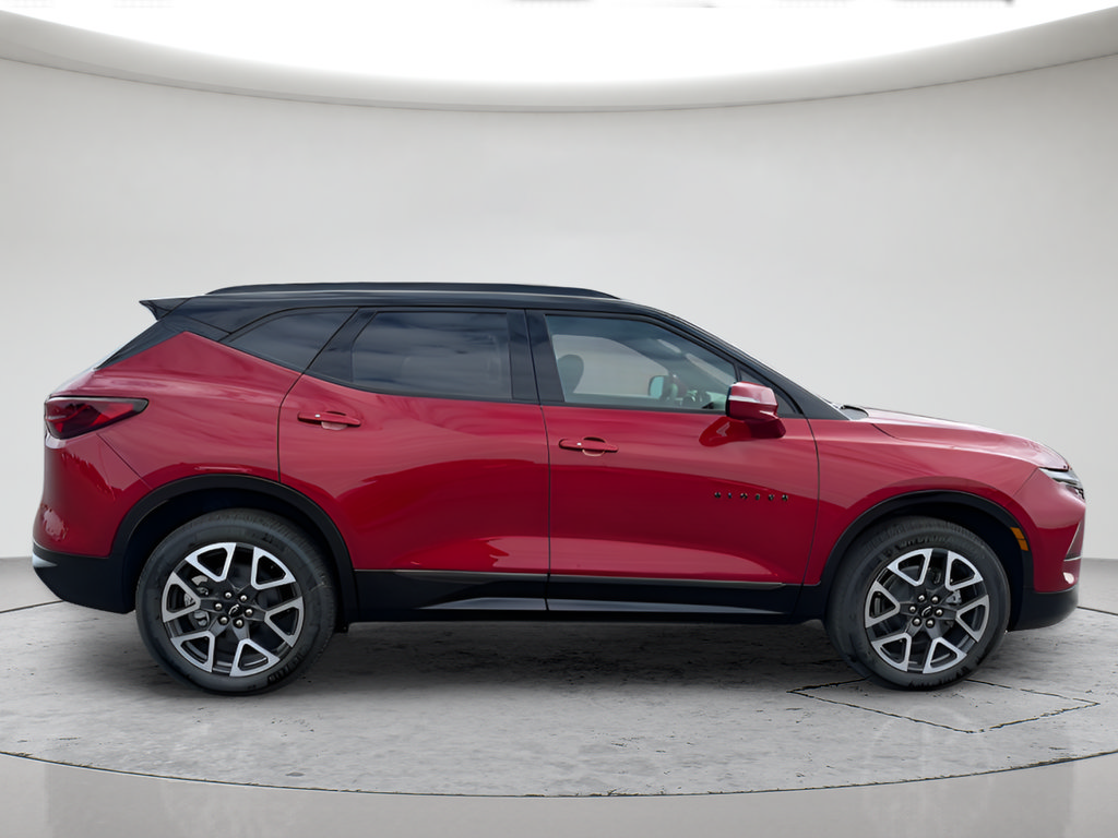New 2026 Chevrolet Blazer RS w/ LPO, Floor Liner Package AWD/4WD image 2