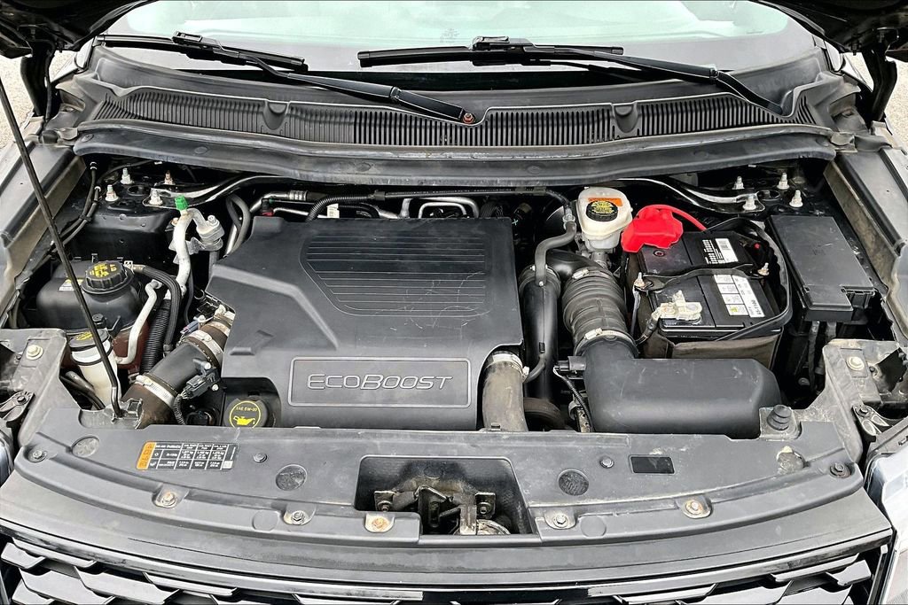 Used 2018 Ford Explorer Sport image 32