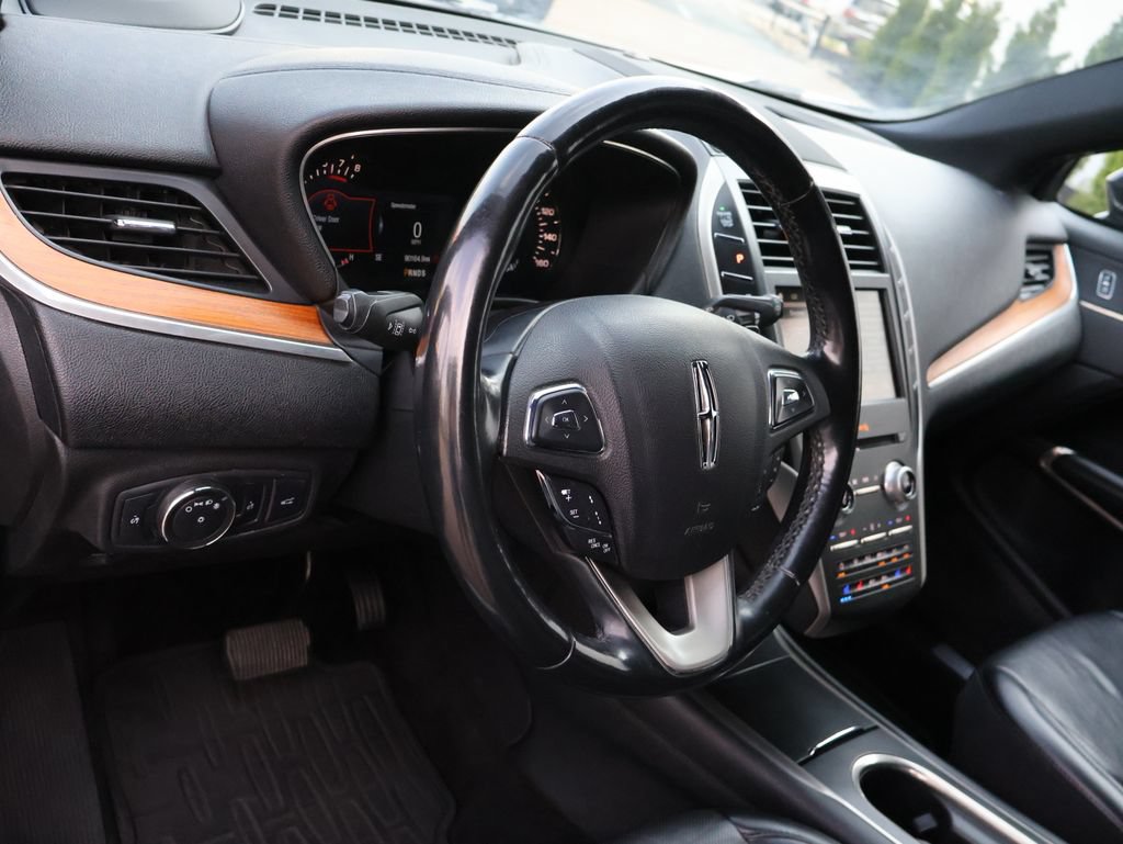 Used 2017 Lincoln MKC Reserve FWD image 17