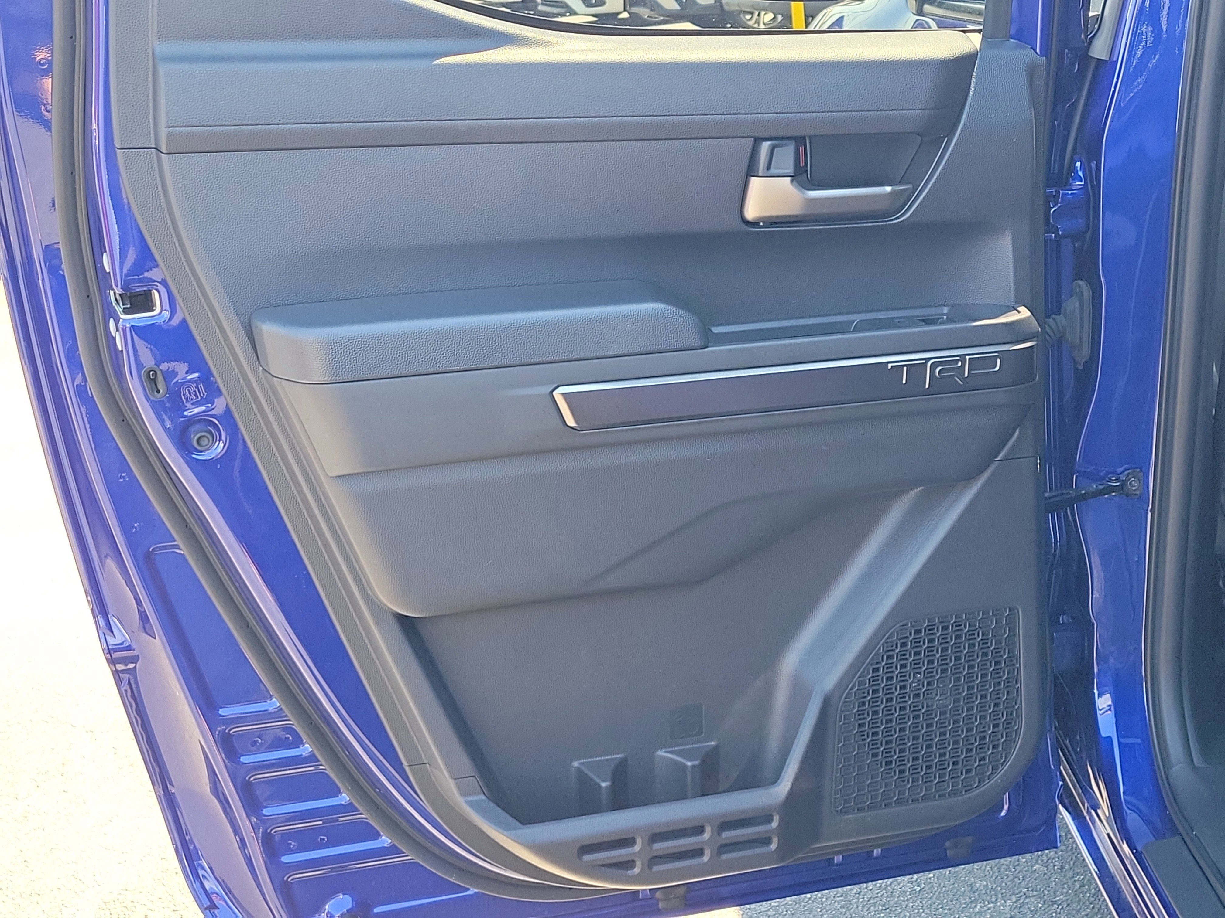 Used 2025 Toyota Tacoma TRD Sport image 13